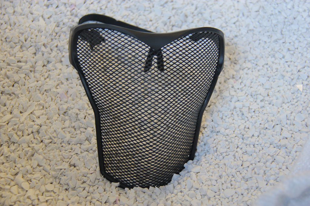 Maschera in gomma e plastica con protezione in acciacio per softair